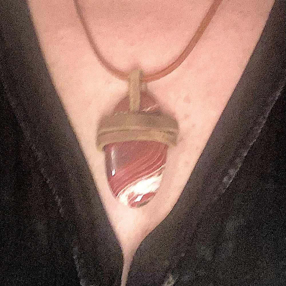 Brecciated Jasper and natural suede leather necklace.